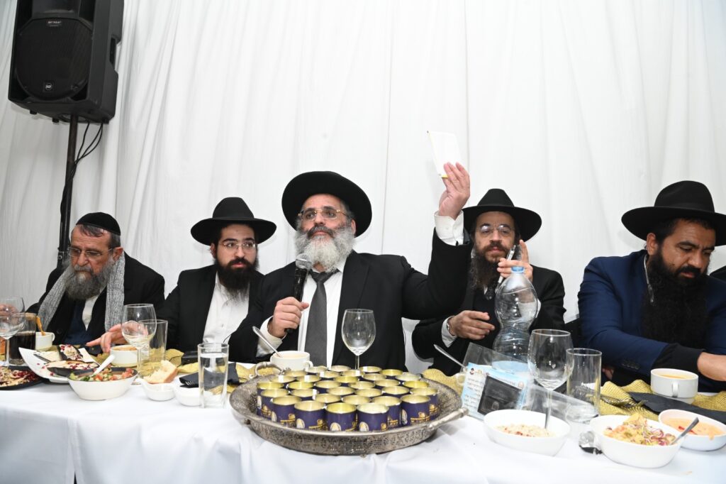 מסע הקודש של הגאון הצדיק רבי ישראל אברג'ל לפולין 