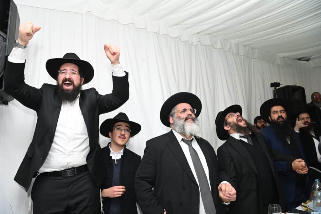 מסע הקודש של הגאון הצדיק רבי ישראל אברג'ל לפולין 