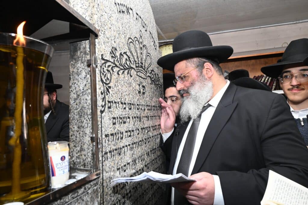 מסע הקודש של הגאון הצדיק רבי ישראל אברג'ל לפולין 