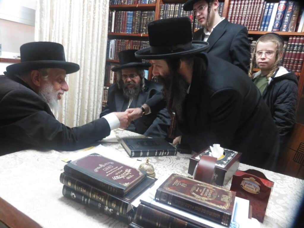 לקראת נישואי בתו: רבה של מירון ביקר אצל גדולי האדמו"רים והרבנים • גלריה
