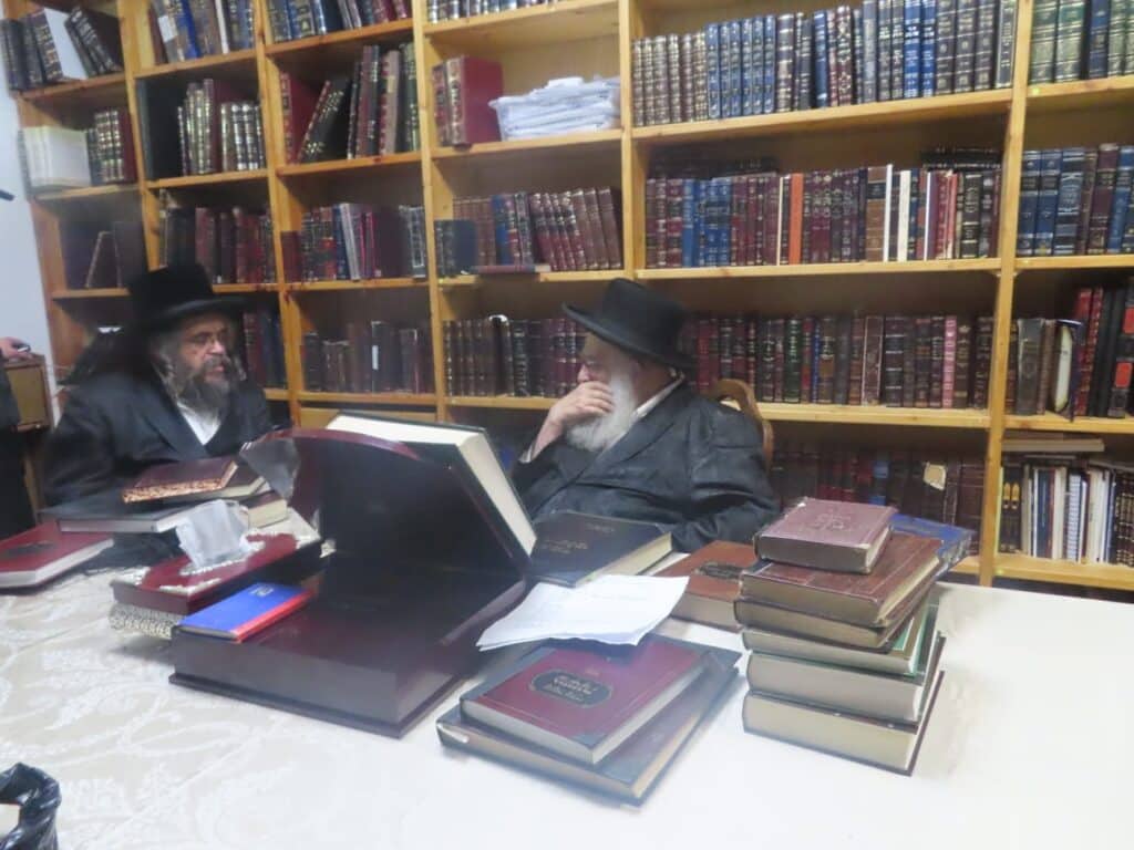 לקראת נישואי בתו: רבה של מירון ביקר אצל גדולי האדמו"רים והרבנים • גלריה