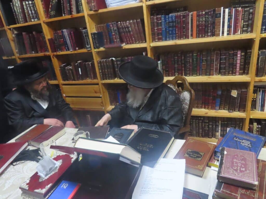 לקראת נישואי בתו: רבה של מירון ביקר אצל גדולי האדמו"רים והרבנים • גלריה