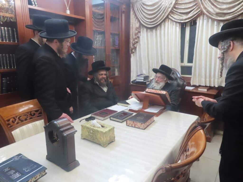 לקראת נישואי בתו: רבה של מירון ביקר אצל גדולי האדמו"רים והרבנים • גלריה
