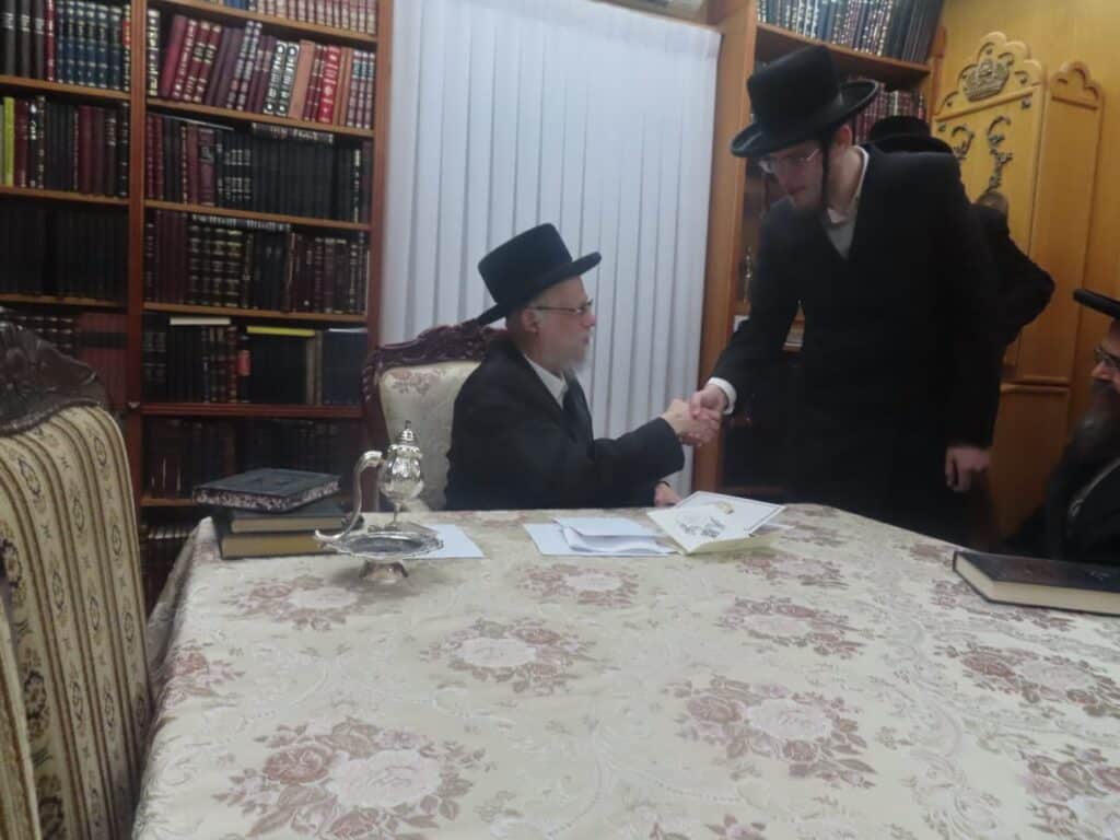לקראת נישואי בתו: רבה של מירון ביקר אצל גדולי האדמו"רים והרבנים • גלריה