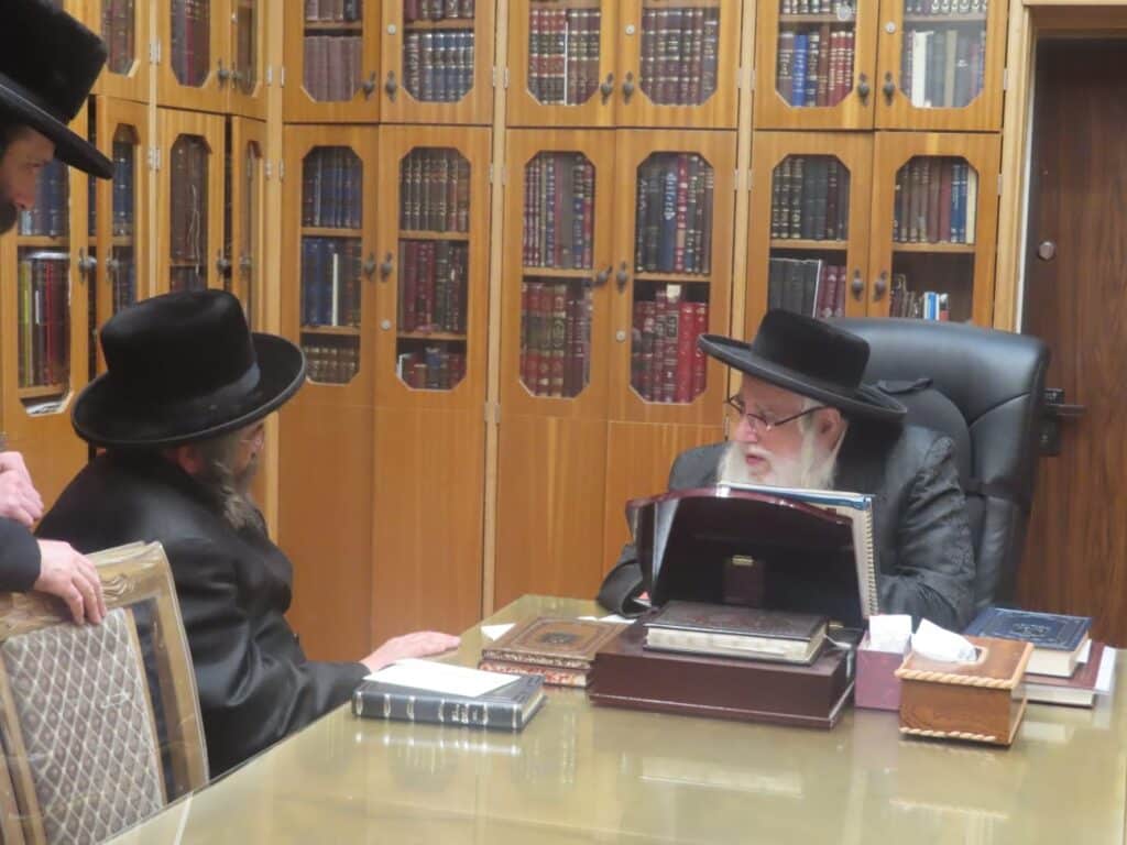 לקראת נישואי בתו: רבה של מירון ביקר אצל גדולי האדמו"רים והרבנים • גלריה