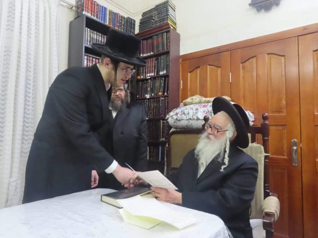 לקראת נישואי בתו: רבה של מירון ביקר אצל גדולי האדמו"רים והרבנים • גלריה