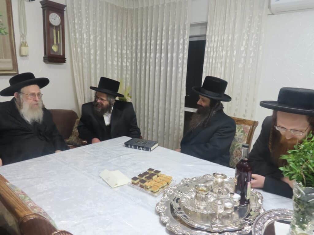 לקראת נישואי בתו: רבה של מירון ביקר אצל גדולי האדמו"רים והרבנים • גלריה