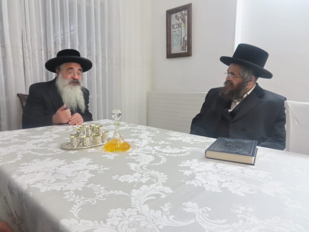 לקראת נישואי בתו: רבה של מירון ביקר אצל גדולי האדמו"רים והרבנים • גלריה
