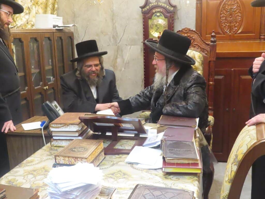 לקראת נישואי בתו: רבה של מירון ביקר אצל גדולי האדמו"רים והרבנים • גלריה
