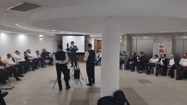 חולקו תעודות למוסמכי שיטת הטיפול החדשנית ב"מרכז ישיר"