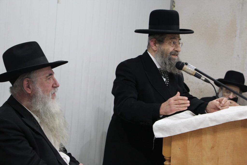 במעמד רבנים: פתיחת בית ההוראה בפרדס כץ