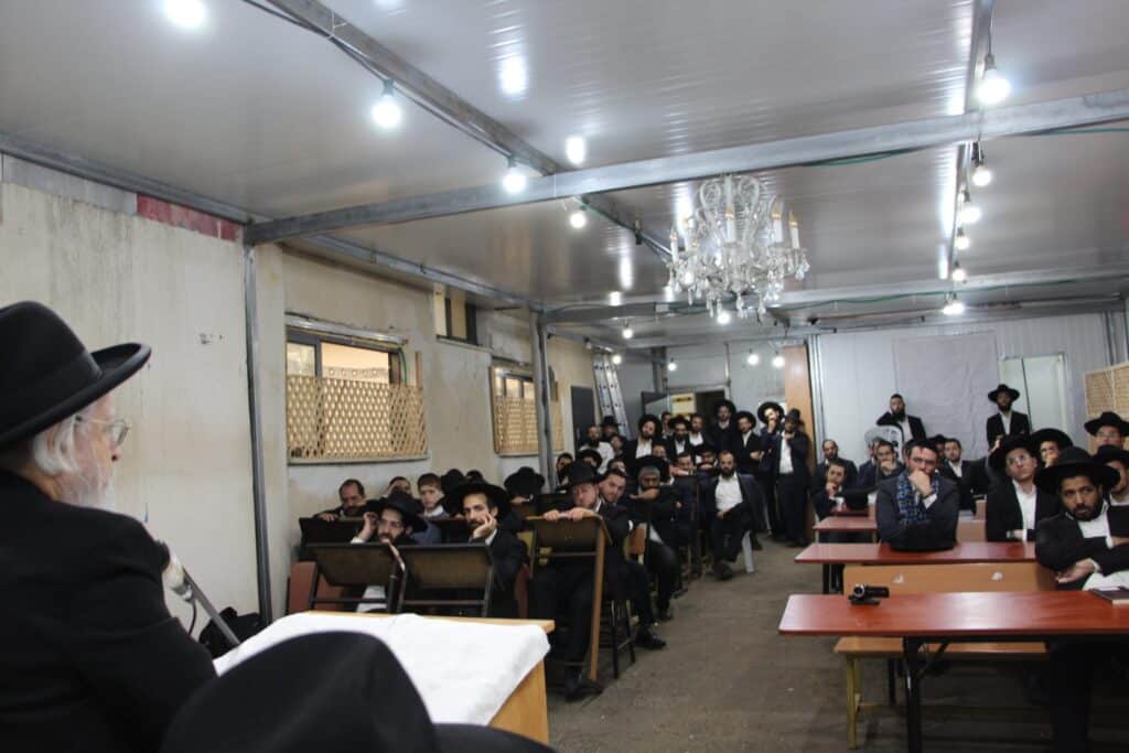 במעמד רבנים: פתיחת בית ההוראה בפרדס כץ