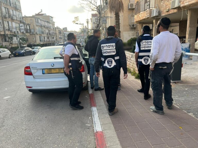 בני ברק: ביצע שוד אכזרי ונעצר על ידי 'השומרים' בני ברק: ביצע שוד אכזרי ונעצר על ידי 'השומרים'