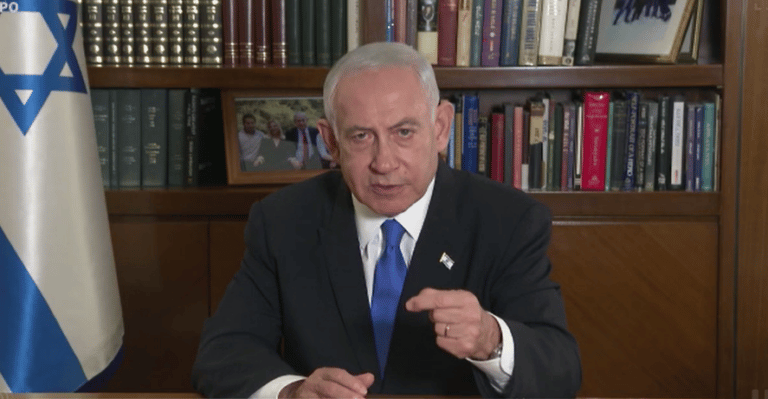 נתניהו קם וקרא: "בואו לפשרה"