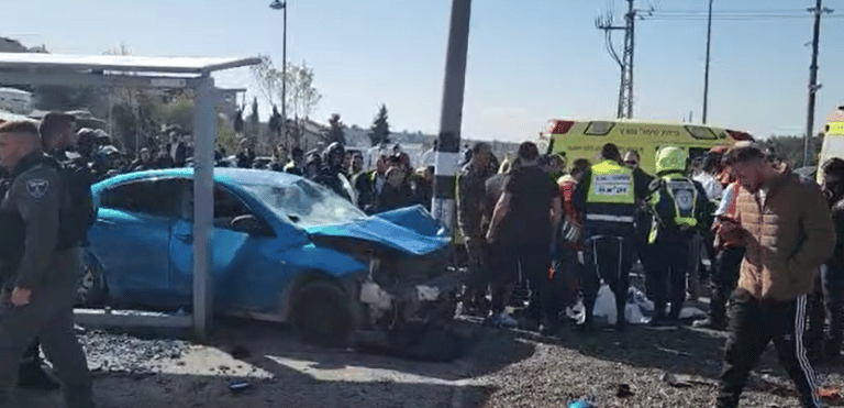 פיגוע דריסה קשה בירושלים: שני נרצחים בהם ילד