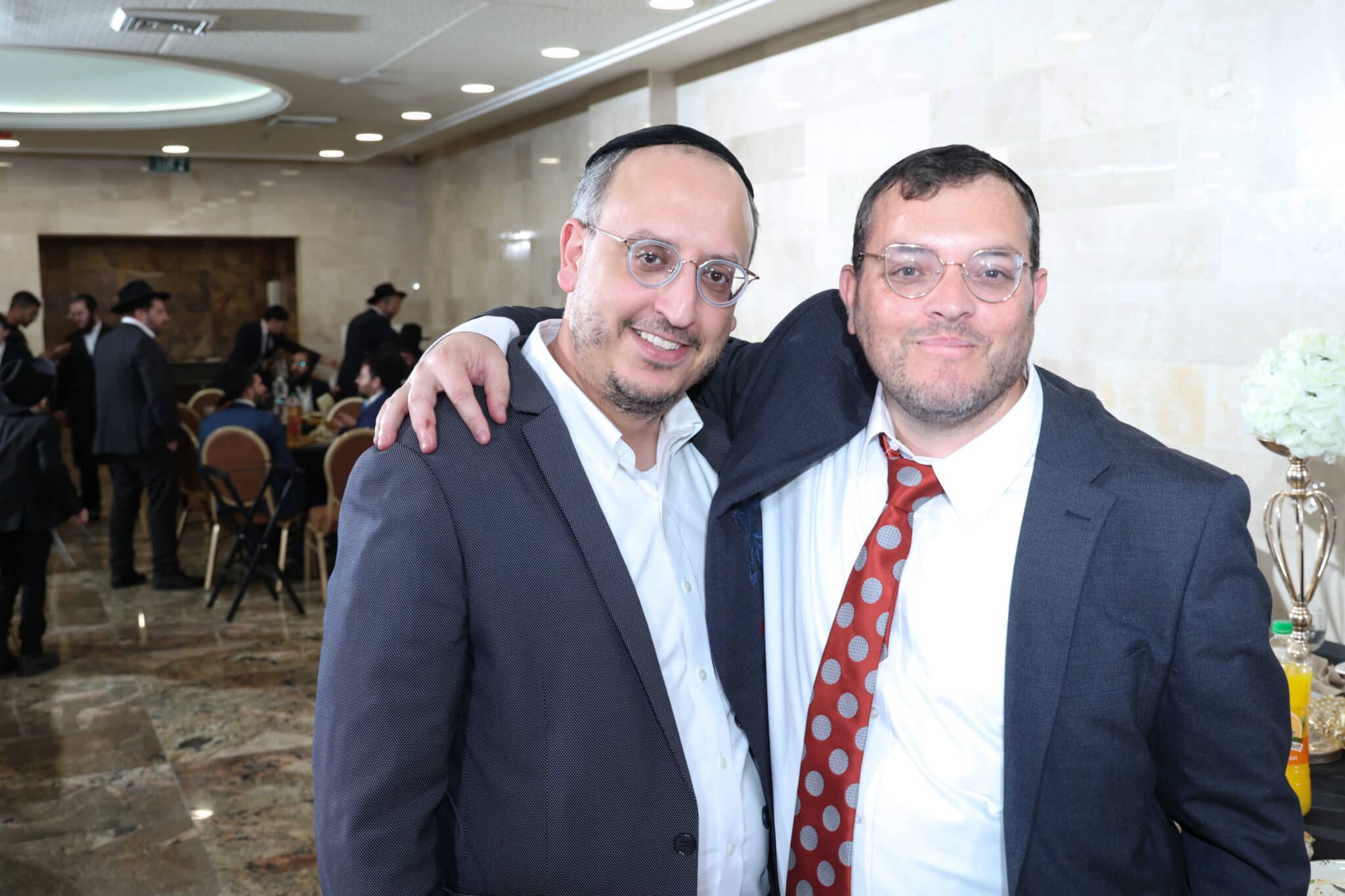 גלריה: מנחם קולדצקי בירמץ את בנו