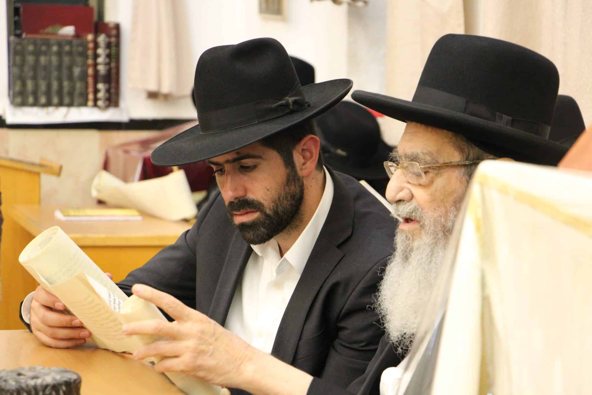 והשתיה כדת: גלרית פורים תשפ"ג