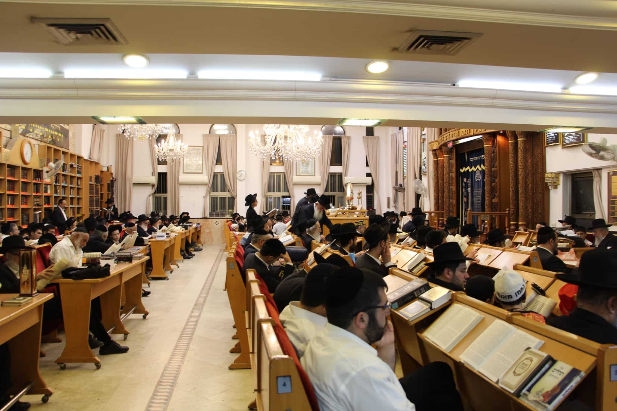 והשתיה כדת: גלרית פורים תשפ"ג