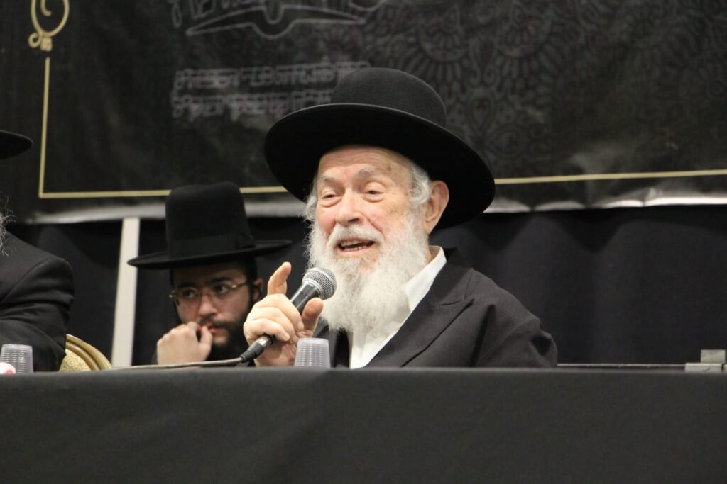 שנה לפטירתו: גדולי ישראל בעצרת מספד למרן שר התורה
