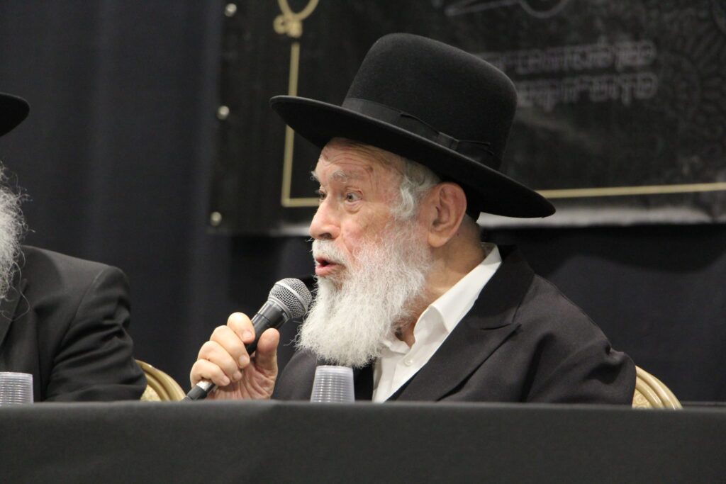 שנה לפטירתו: גדולי ישראל בעצרת מספד למרן שר התורה
