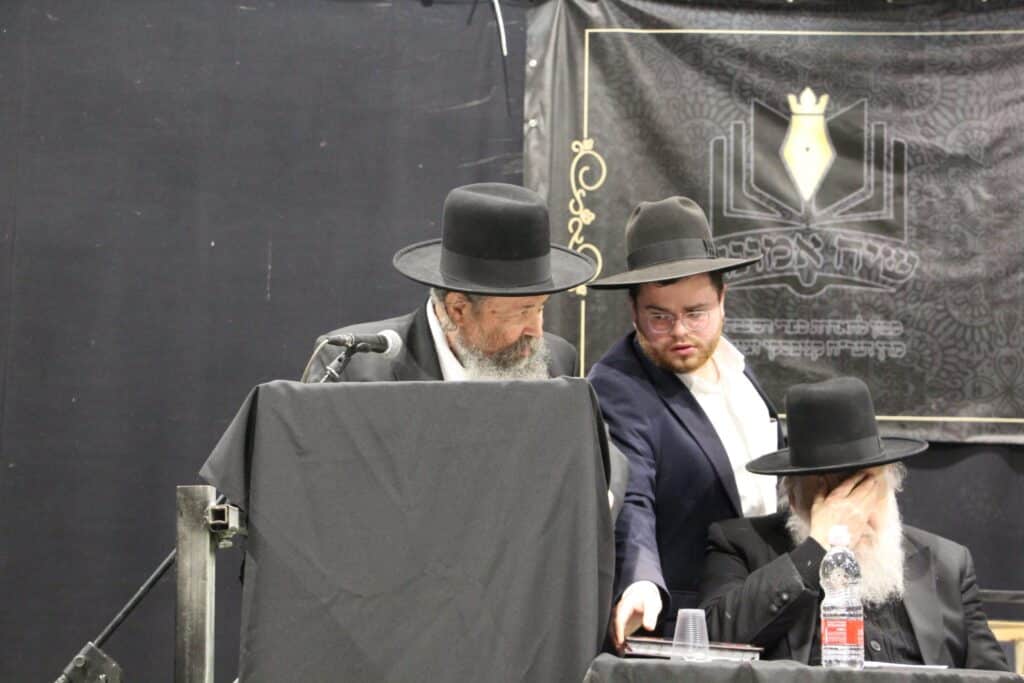 שנה לפטירתו: גדולי ישראל בעצרת מספד למרן שר התורה