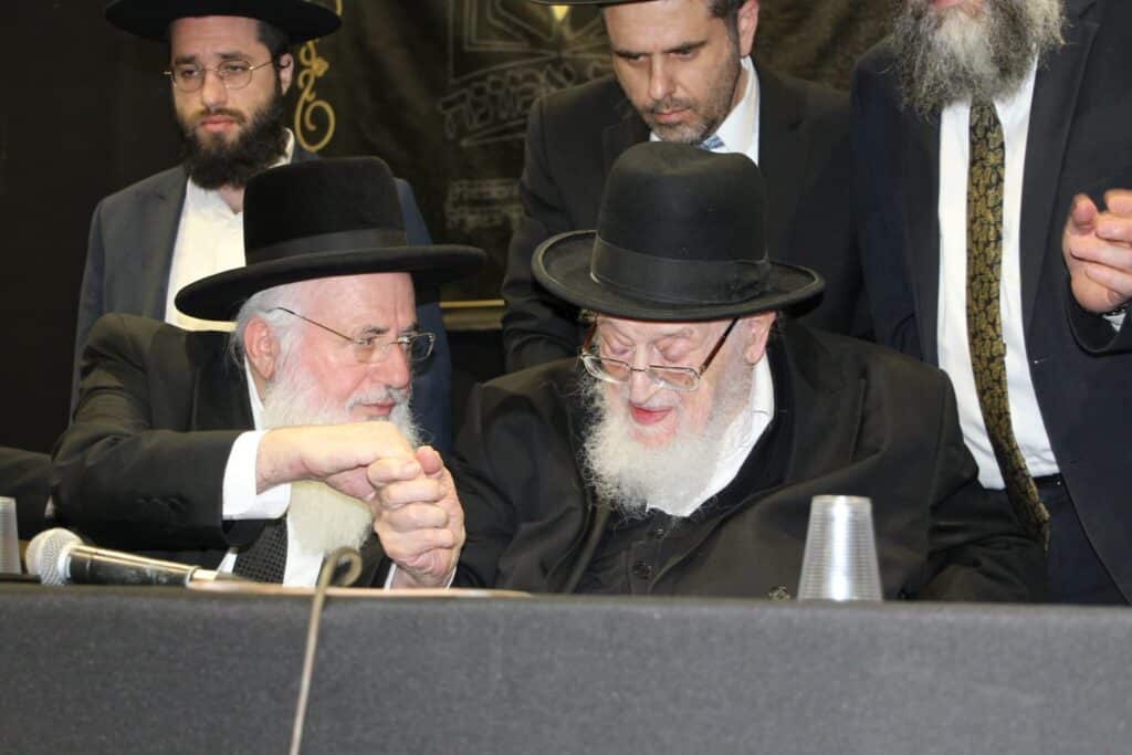 שנה לפטירתו: גדולי ישראל בעצרת מספד למרן שר התורה