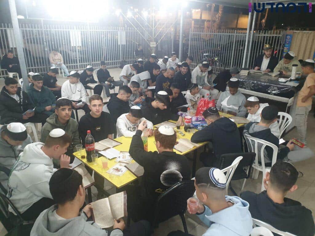 כך עושים קירוב רחוקים בפורים