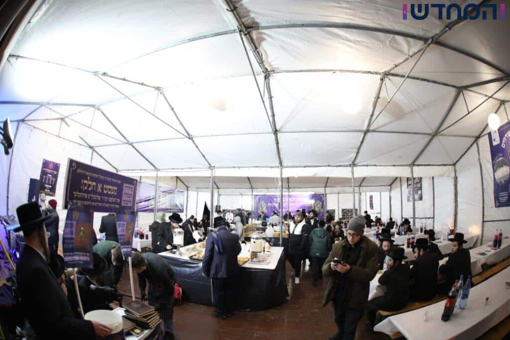 תיעוד ענק: ליל ההילולא בליז'ענסק 