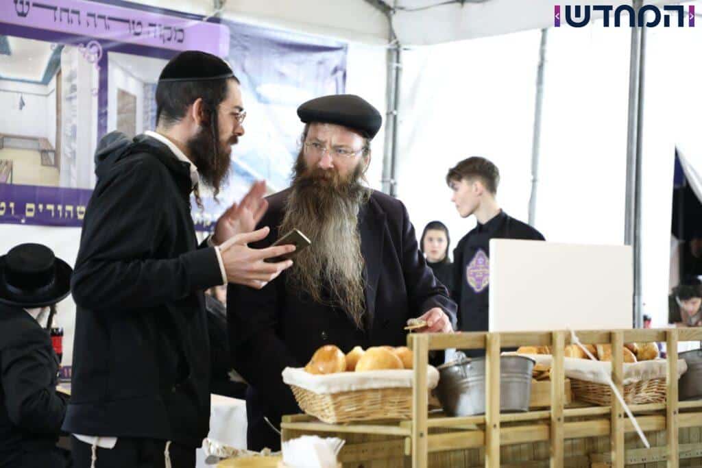 תיעוד ענק: ליל ההילולא בליז'ענסק 