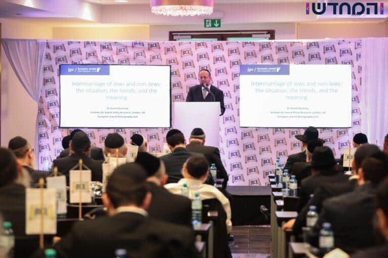 גדולי הרבנים דנו על ההתבוללות בקרב יהודי אירופה