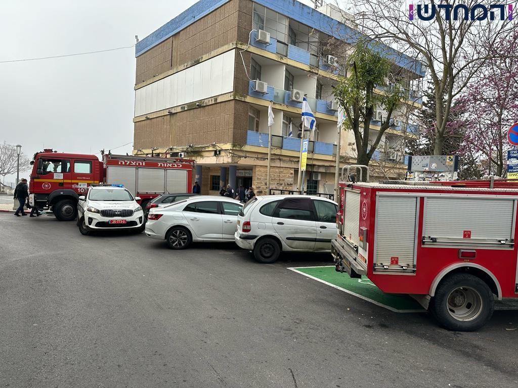 שריפה פרצה בבניין עיריית צפת: נזק רב ללשכת ראש העיר