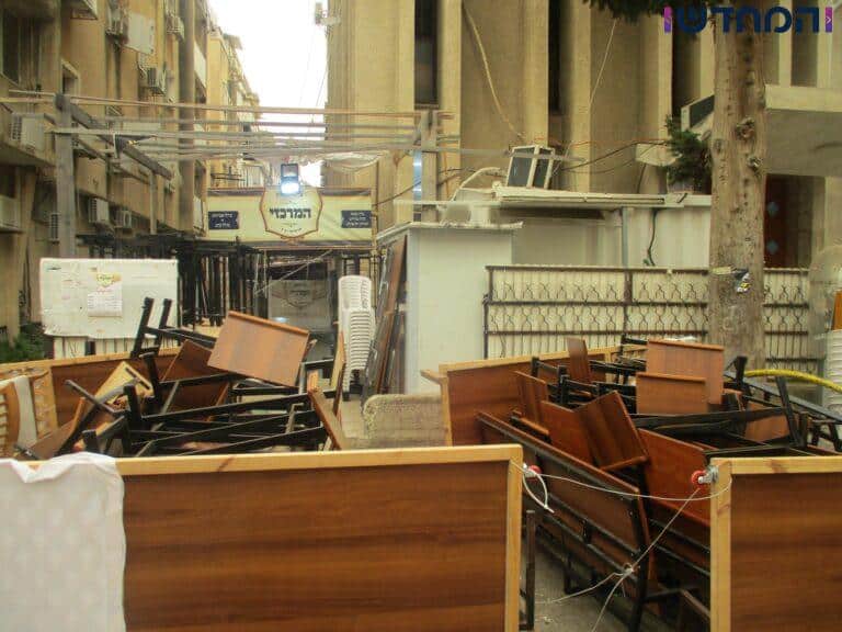 "בעיר התורה, 130 אברכים ברחוב!"