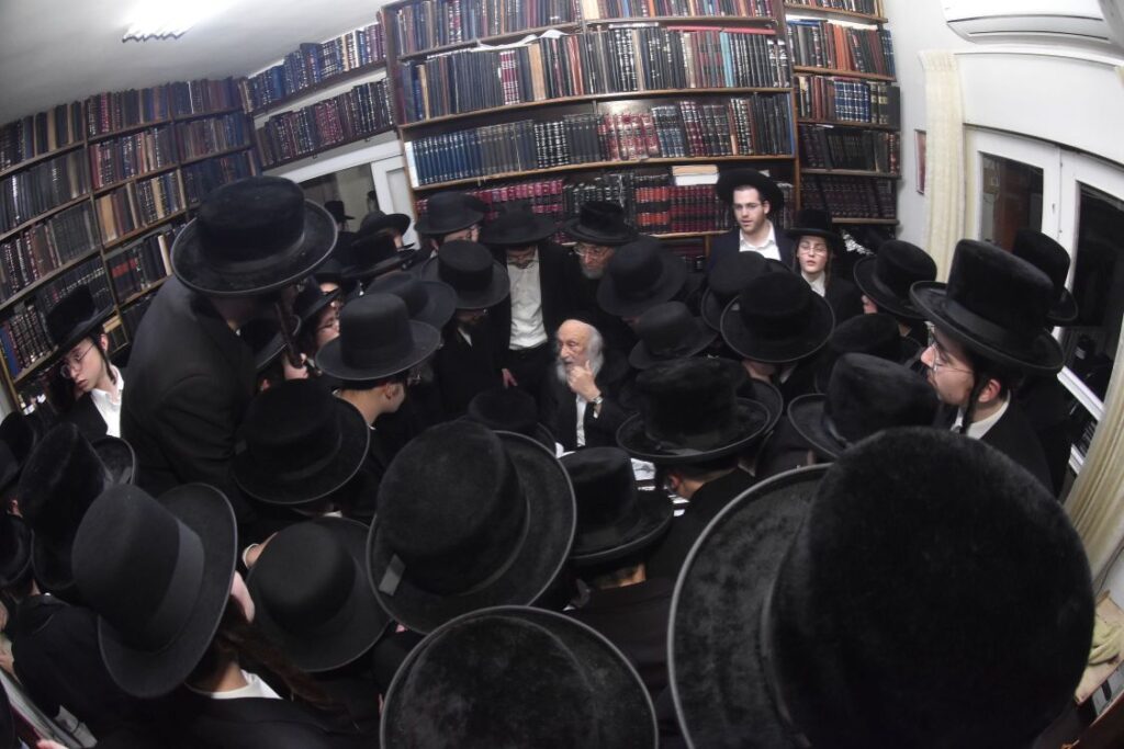 גלריה: התלמידים נבחנו אצל גדולי ישראל