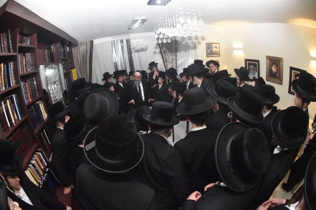 גלריה: התלמידים נבחנו אצל גדולי ישראל