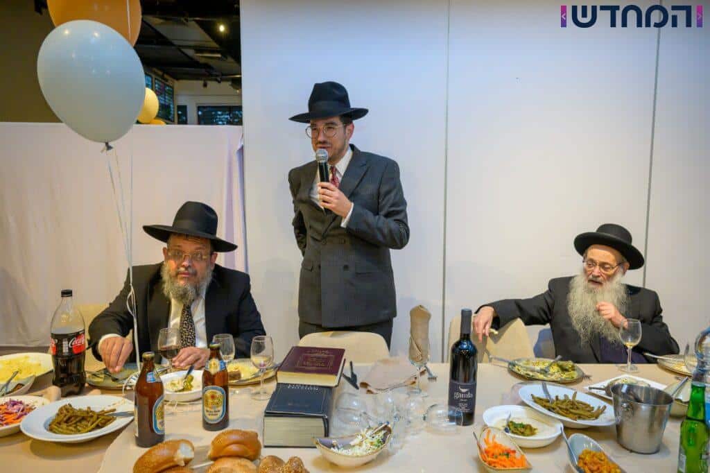 נינו של זקן המועצת נכנס בבריתו של אברהם אבינו