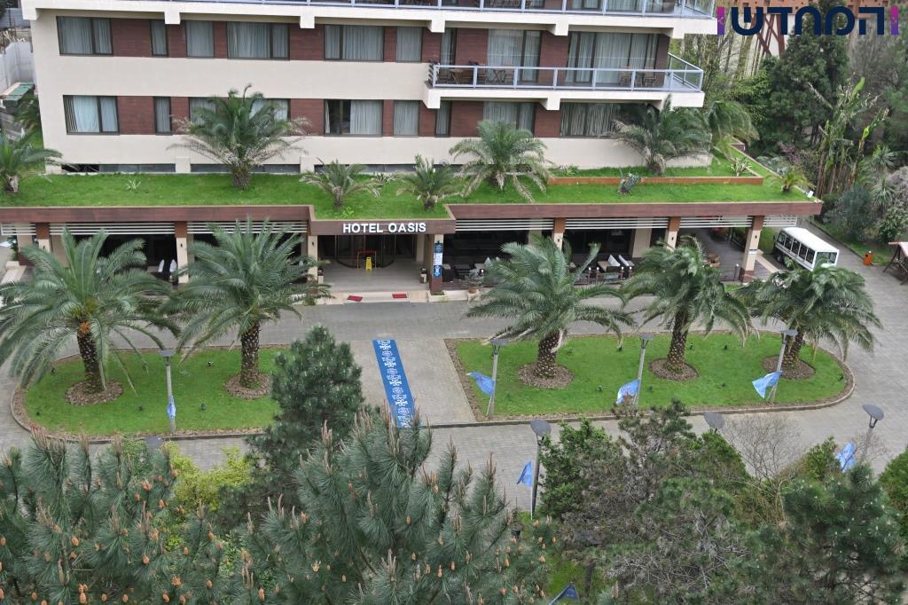 הרבי מויזניץ' שבת עם החסידים במלון בבאטומי