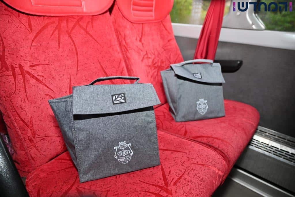 הרבי מויזניץ' שבת עם החסידים במלון בבאטומי