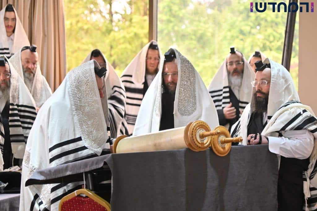 הרבי מויזניץ' שבת עם החסידים במלון בבאטומי