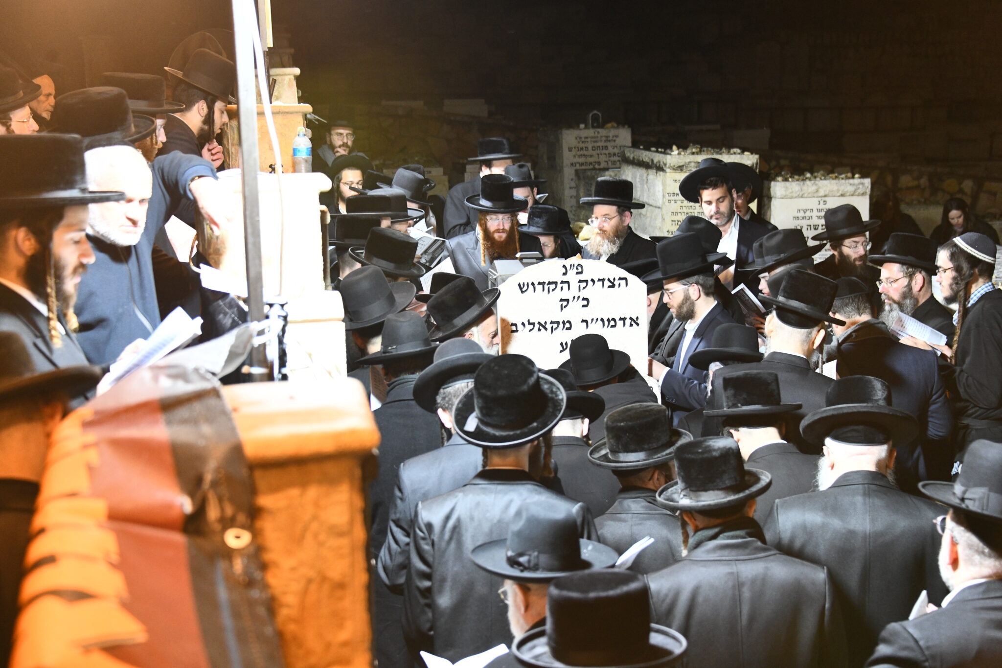 בקאליב ציינו ארבע שנים לפטירת האדמו"ר בקאליב ציינו ארבע שנים לפטירת האדמו"ר