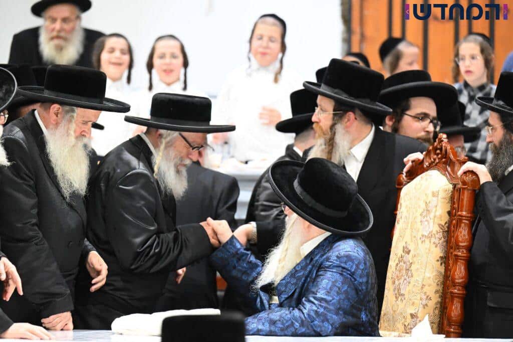 בצאנז חגגו את הילולת ה'דברי חיים' בצאנז חגגו את הילולת ה'דברי חיים'