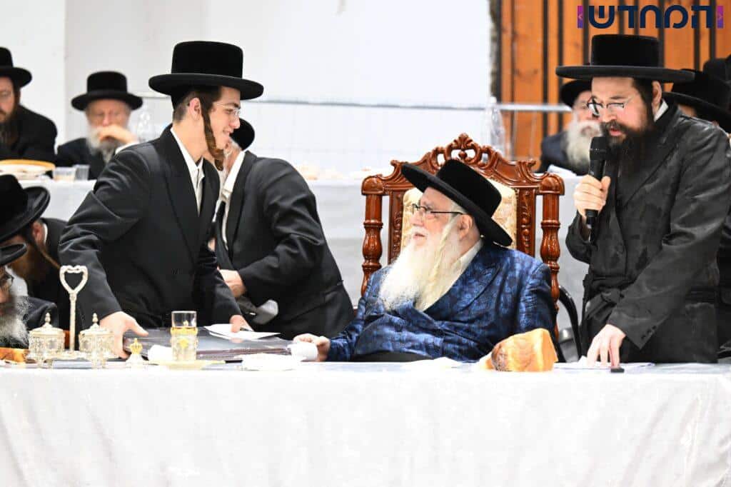 בצאנז חגגו את הילולת ה'דברי חיים' בצאנז חגגו את הילולת ה'דברי חיים'