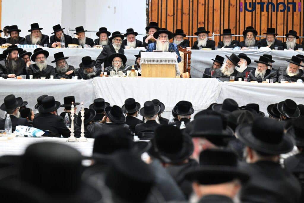 בצאנז חגגו את הילולת ה'דברי חיים' בצאנז חגגו את הילולת ה'דברי חיים'