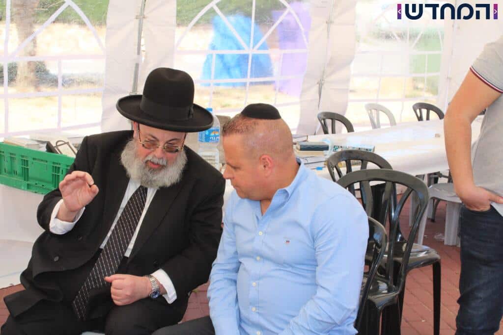 גלריה: ראש הישיבה חיזק את ישיבות בין הזמנים גלריה: ראש הישיבה חיזק את ישיבות בין הזמנים