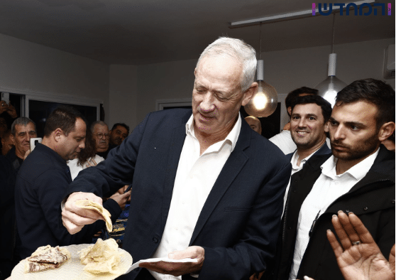 נתניהו, בן גביר, ושרים חוגגים מימונה: "צריך לכסח את האויבים" נתניהו, בן גביר, ושרים חוגגים מימונה: "צריך לכסח את האויבים"