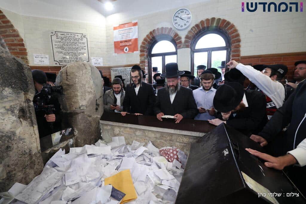 רבבות התפללו על ציונו של רבי ישעיה בן ר' משה מקרעסטיר זיע"א