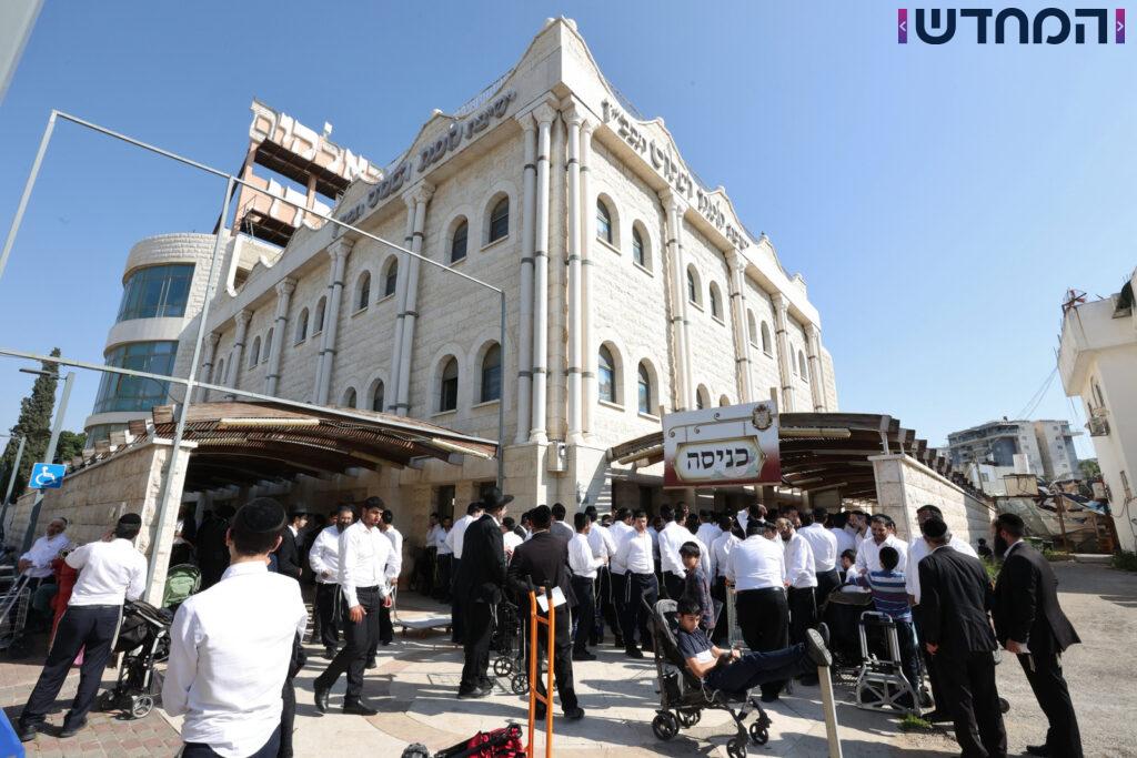 הגר"א עפג'ין חילק אלפי סלי מזון למשפחות