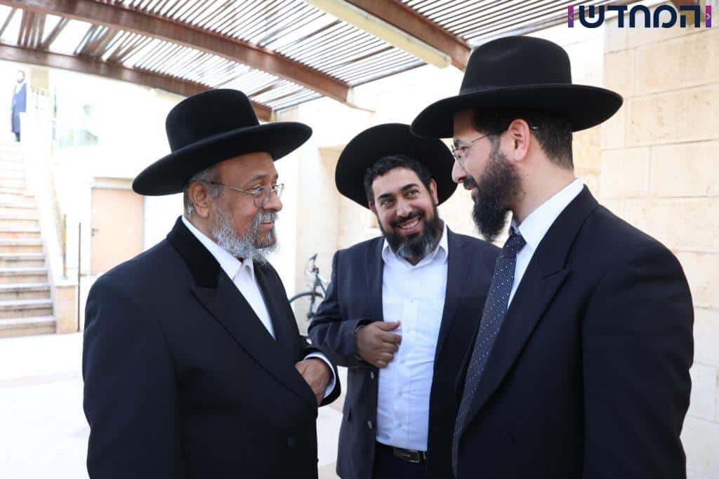 הגר"א עפג'ין חילק אלפי סלי מזון למשפחות