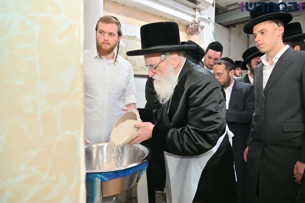 משאיבת מים עד נעילת החג: תיעוד ענק מחצר הקודש ויז'ניץ מרכז