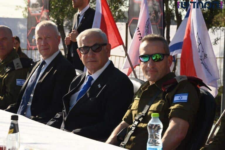 ההצגה נגמרה: גלנט ונתניהו הצטלמו יחד