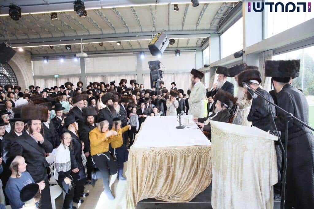 מעמד התפילה ההיסטורי בראשות הצדיק רבי יעקב מאיר שכטר